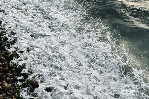 高清摄影 海浪拍打岩石