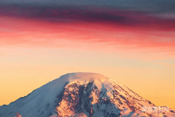 高清摄影 白雪覆盖的山峰