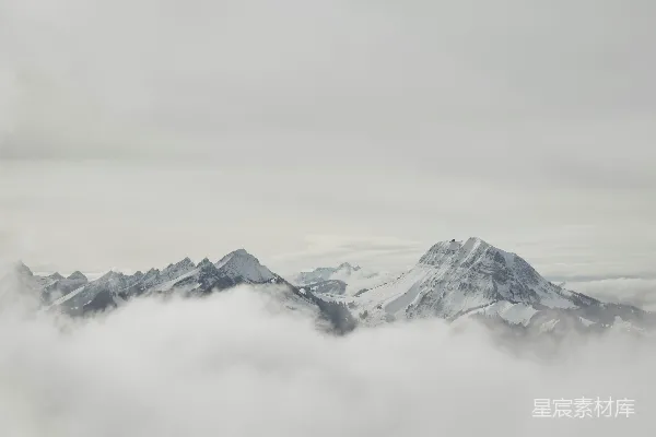 高清摄影 被雪覆盖的山峰