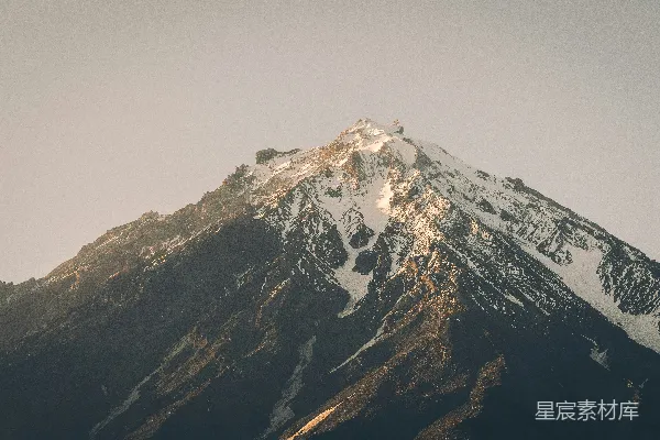 高清摄影 白雪覆盖的山