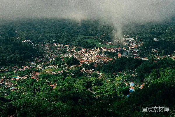 高清摄影 从山上俯瞰城市的情景