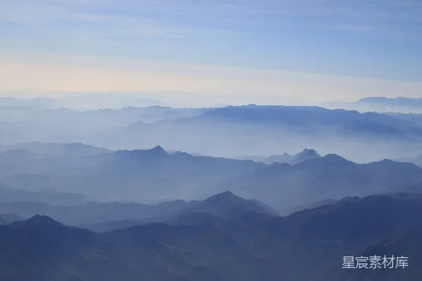 高清摄影 白天的山脉航拍