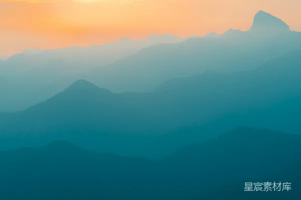 高清摄影 雾中群山的摄影