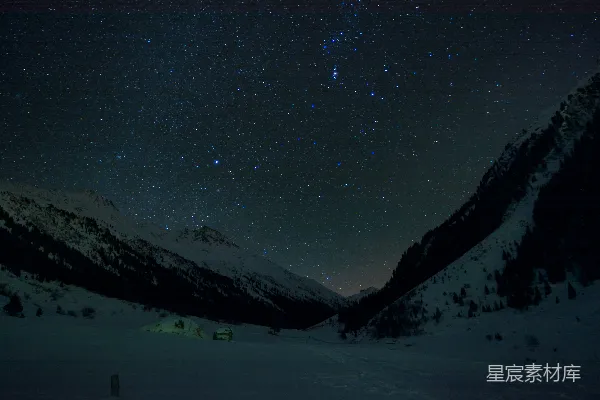 高清摄影 星空下的雪峰