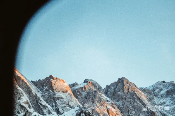 高清摄影 从飞机窗上看山景