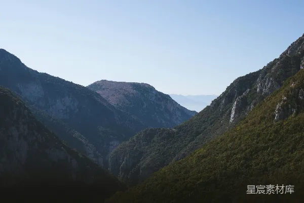 高清摄影 覆盖着积雪的山景