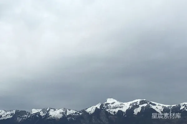 高清摄影 被雪覆盖的山
