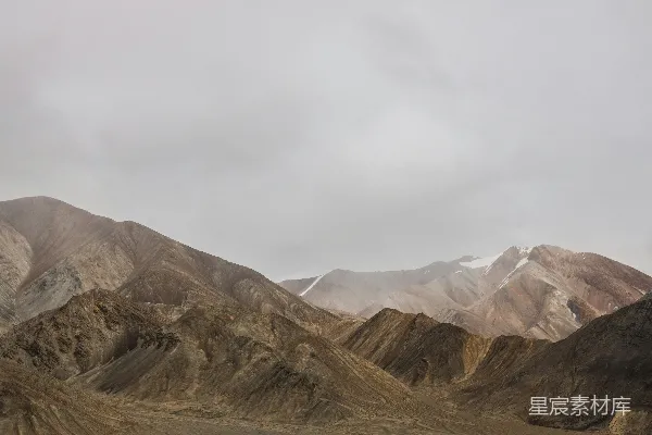 高清摄影 棕色和灰色的山景画