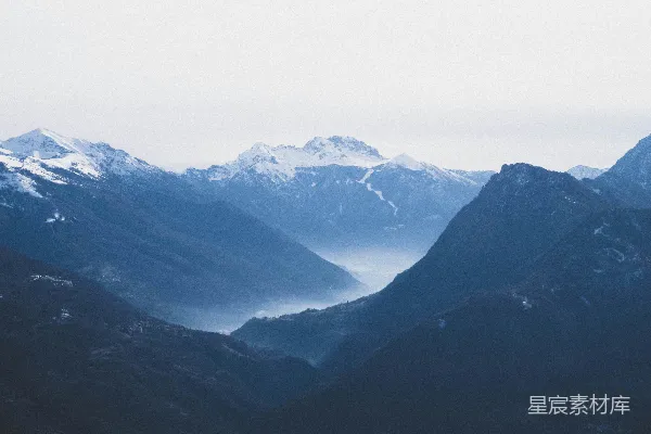 高清摄影 三座山的照片