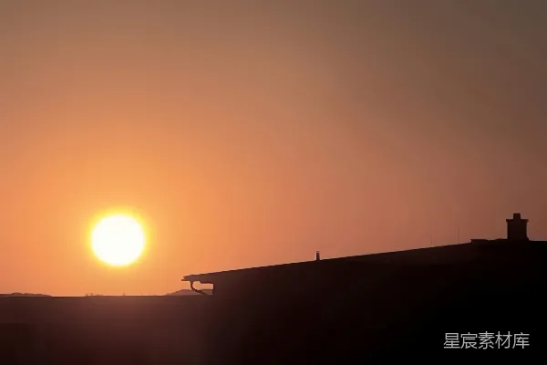 高清摄影 夕阳正从城市的天际落下。
