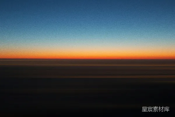 高清摄影 蓝橙相间的天空在日落时分