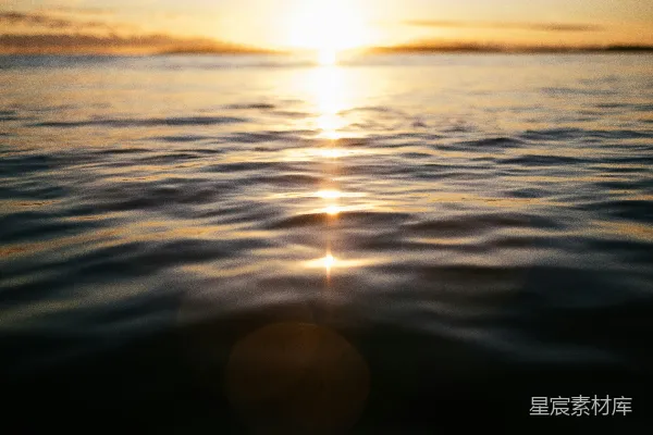 高清摄影 日落时的水面