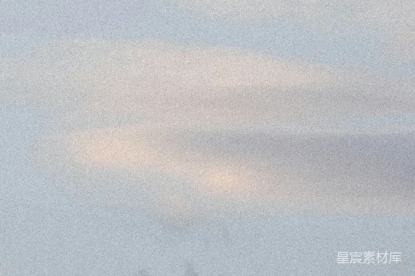 高清摄影 山上的白云