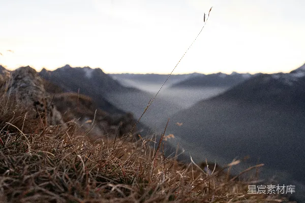 高清摄影 从山顶看山景