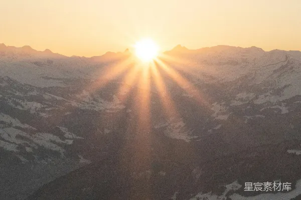 高清摄影 夕阳正西山落下