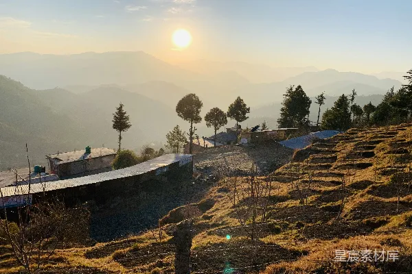 高清摄影 一座山上的建筑