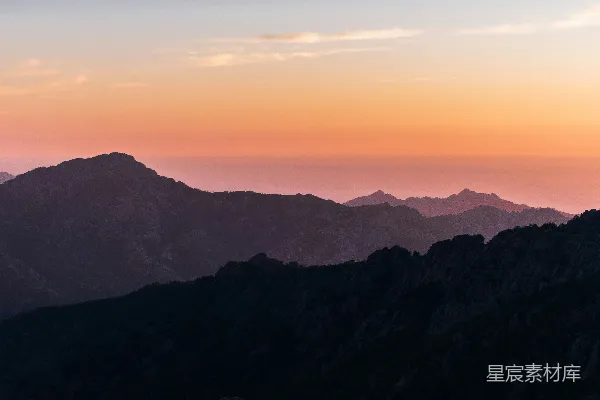 高清摄影 山的剪影摄影