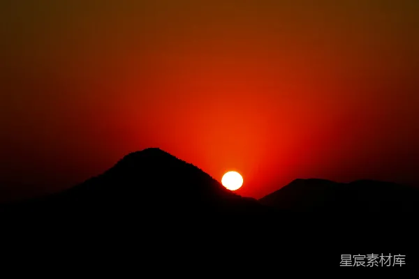 高清摄影 夕阳西照山峦