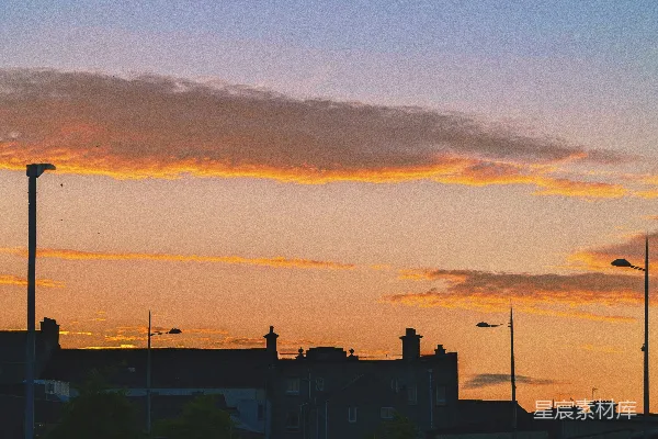 高清摄影 城市中高耸建筑的夕阳景色