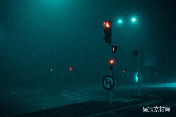 高清摄影 街灯是红色的