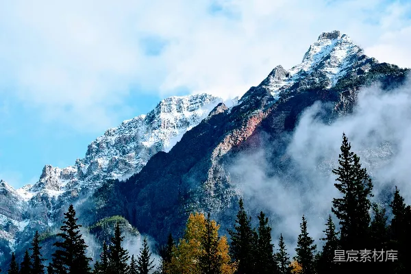 高清摄影 雪覆盖的山脉风光摄影