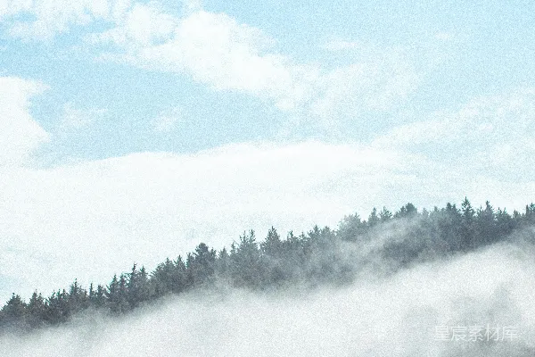 高清摄影 白天山下绿树成荫，白云飘浮。