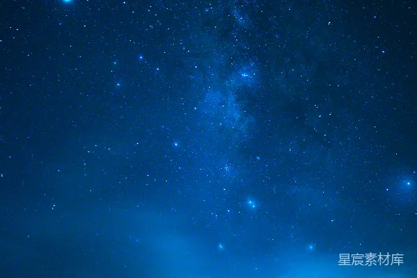 高清摄影 夜晚蓝天下山的剪影