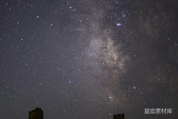 高清摄影 在星空下，高楼大厦的剪影