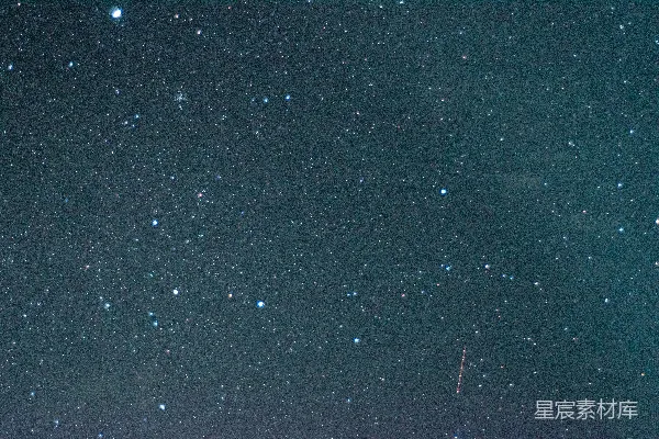 高清摄影 夜晚天空中的白色星星