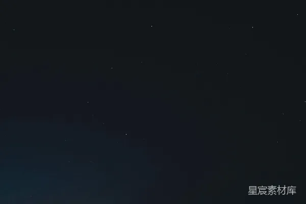 高清摄影 夜晚，星星在城市的灯光上空闪烁。