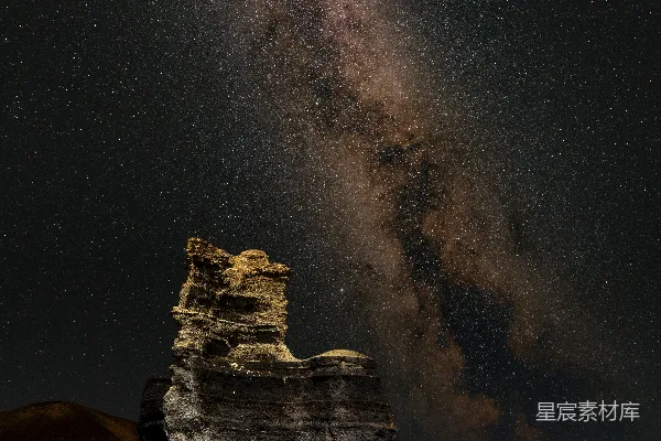 高清摄影 一个星空璀璨的夜空