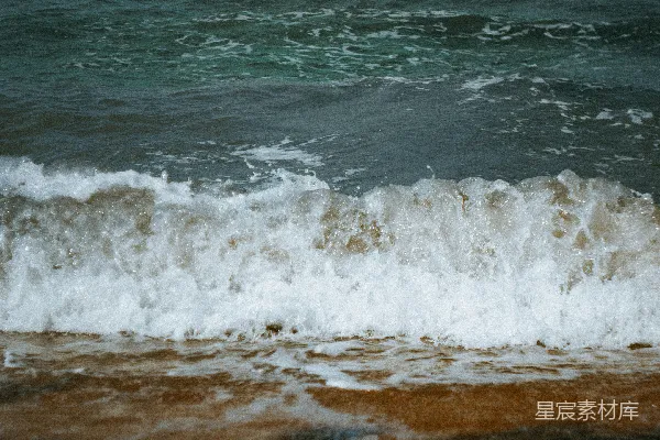 高清摄影 日间棕沙上的海浪