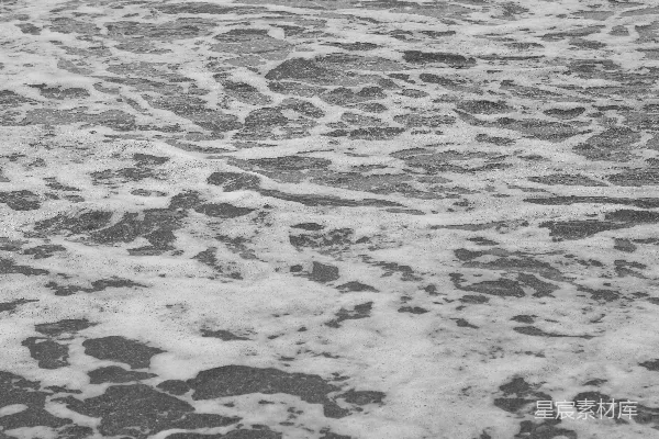 高清摄影 海浪拍打着沙滩。