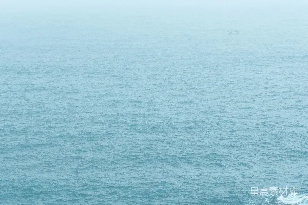 高清摄影 从岩石海岸眺望大海的景色
