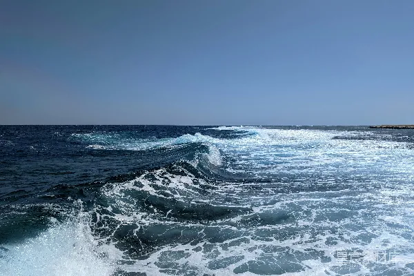高清摄影 水面上的波浪