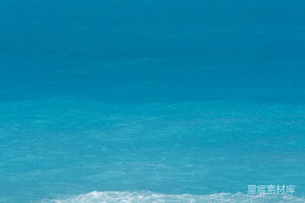 高清摄影 白天的蓝色海水