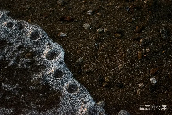 高清摄影 白天棕色沙子上的水