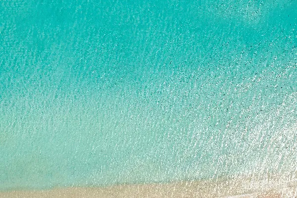 高清摄影 岸边附近的蓝色水域