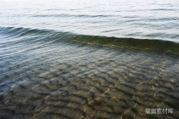 高清摄影 日间海岸上的海浪