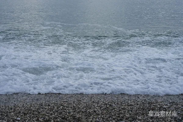 高清摄影 一片靠近海滩的水域