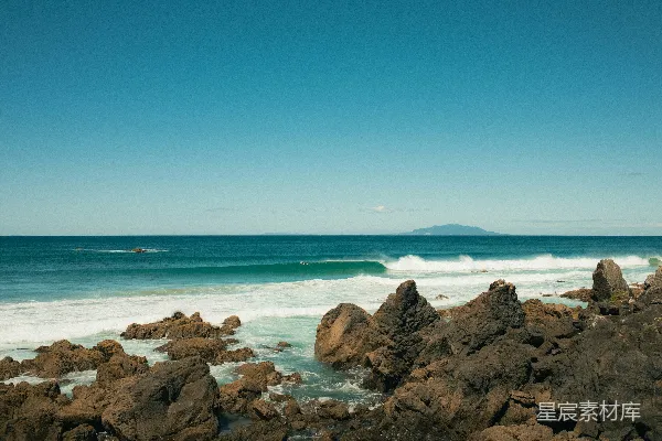 高清摄影 从岩石海岸看海景