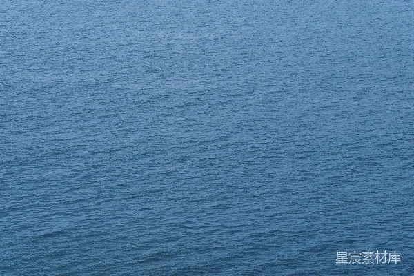 高清摄影 海洋宁静而湛蓝。