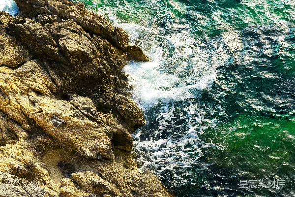 高清摄影 海洋中的岛屿海浪