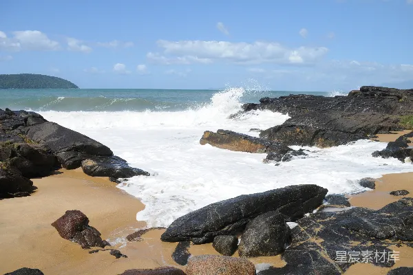高清摄影 岩石海滩，海浪拍打