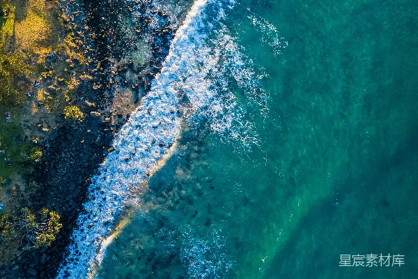 高清摄影 鸟瞰海浪的照片