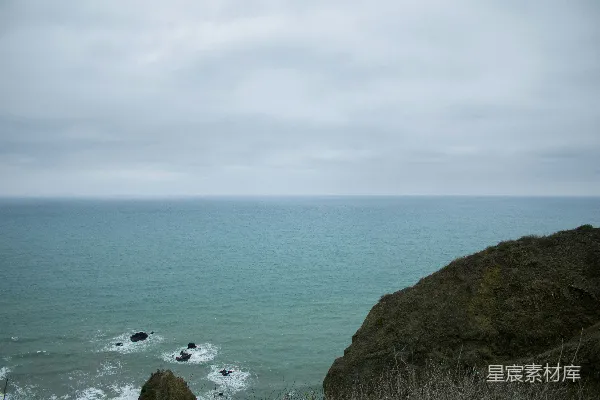 高清摄影 从悬崖上看海景