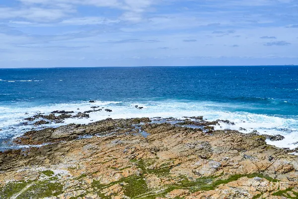 高清摄影 从悬崖上看海景