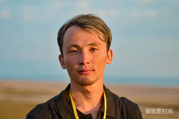 高清摄影 男士黑色Polo衫特写摄影