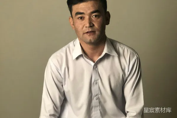 高清摄影 穿白色衬衫的男人