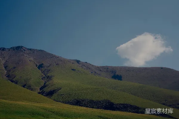 高清摄影 蓝天下的青山